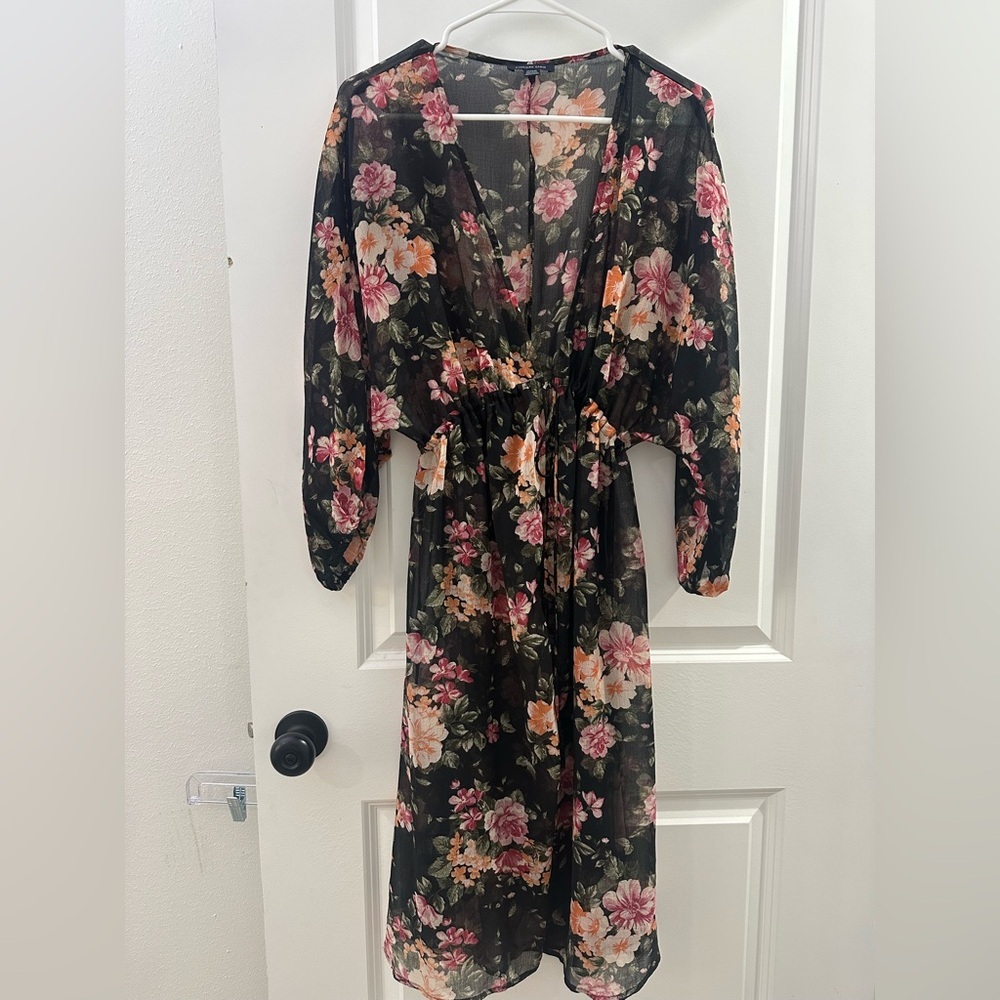 American Eagle Outfitters Floral Sheer Kimono Size Medium EUC - Picture 4 of 5